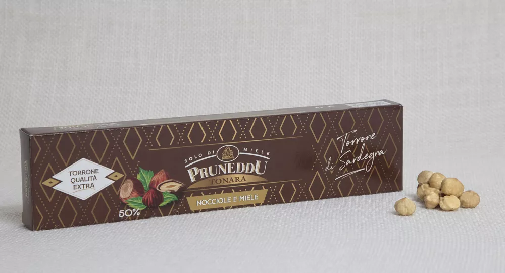 Toronė su lazdyno riešutais 150gr